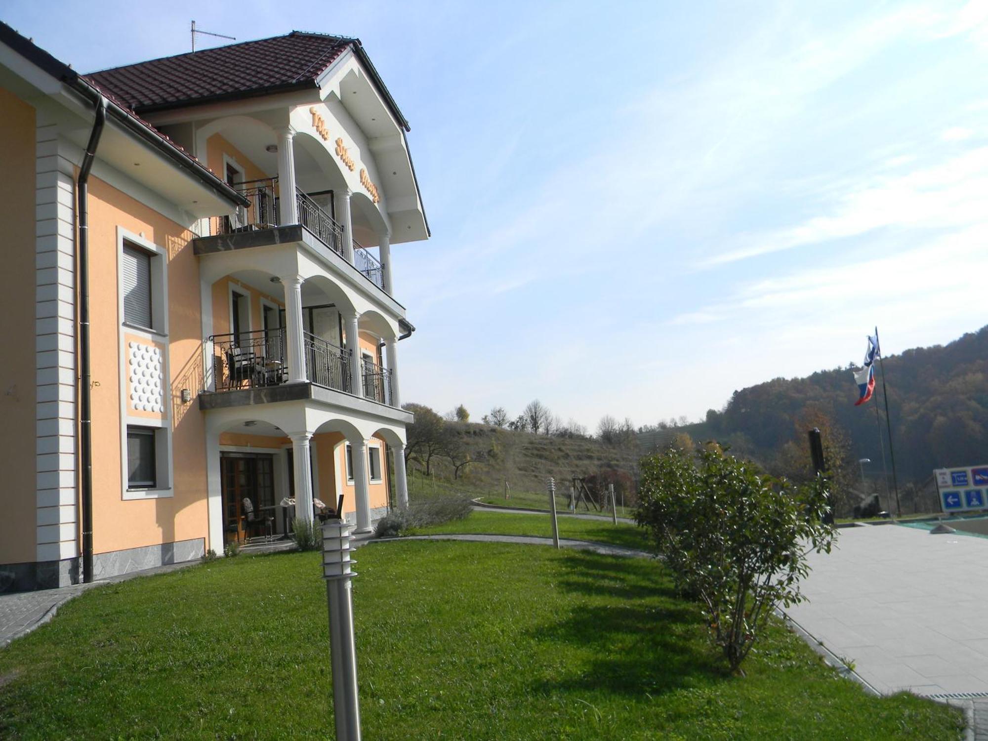 Vila Silva Marija Apartments Pišece Eksteriør bilde